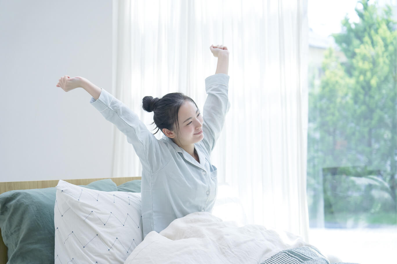 1日に必要な水分量は？水の重要性と水分補給のタイミング